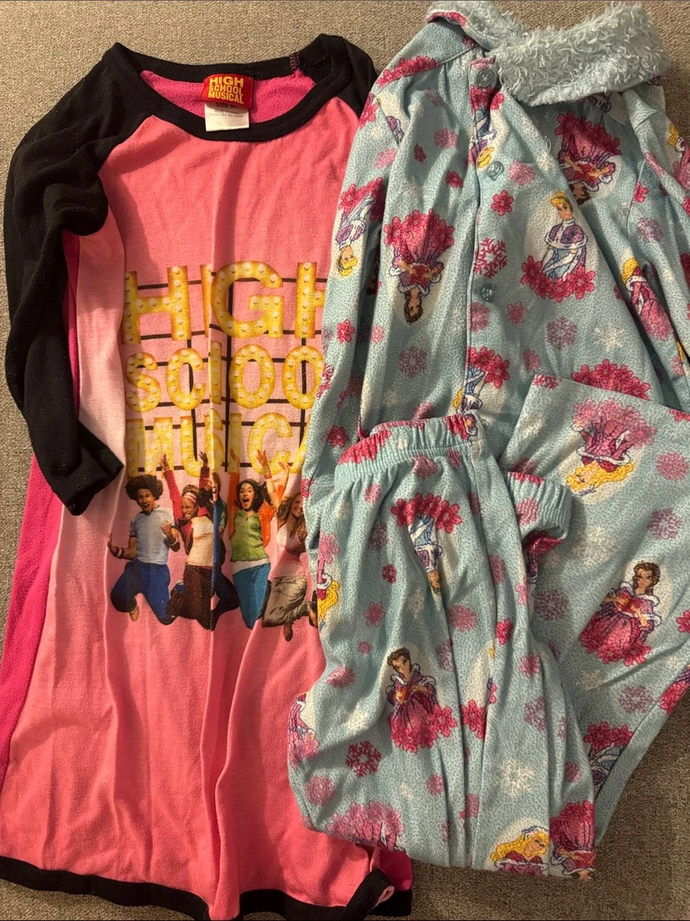 5/$15- Disney pajamas size small